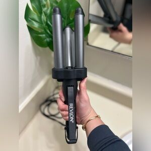 Revlon 3 Barrel Jumbo Heat Iron Ceramic Hair Waver Styler Swivel Cord